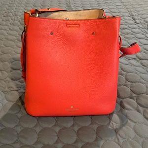Kate spade bucket adjustable crossbody strap